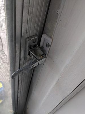 Screen door Strike Plate