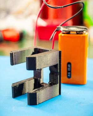 Weldable DIY 9V Battery Holder