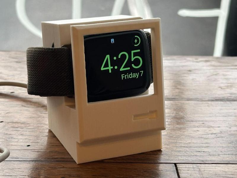 Macintosh apple watch stand