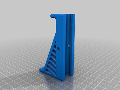 Angled foregrip