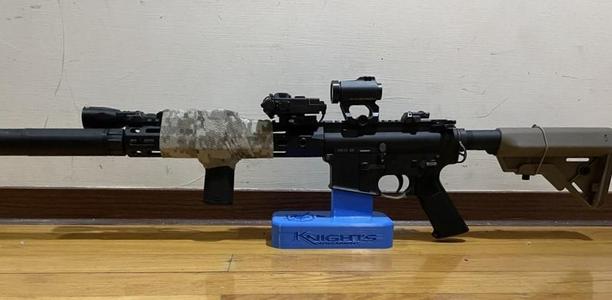 AR-15 Rifle Stand with KAC Markings