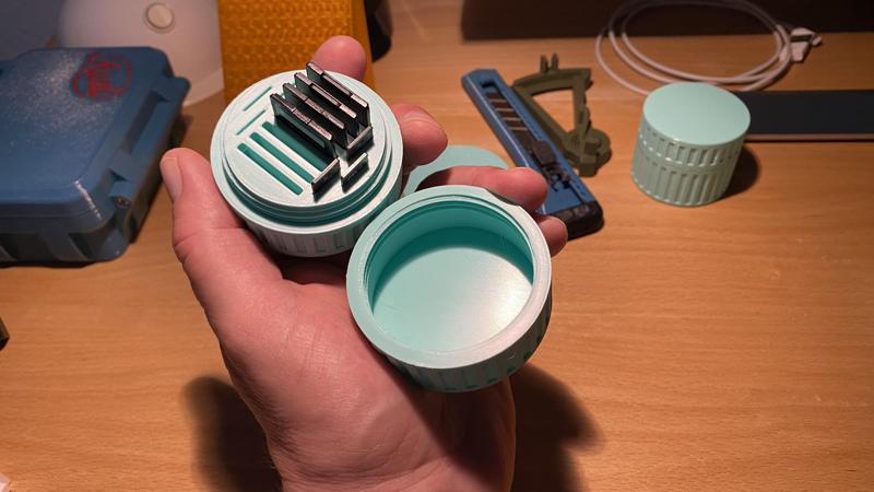 SD / Micro. Card Holder. falco*sign.