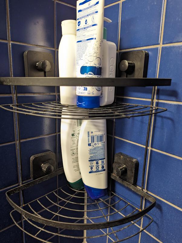Shower suction shelving tile aligner