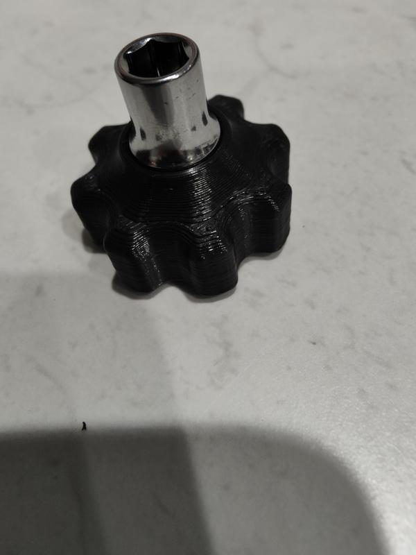 Nozzle remover tool