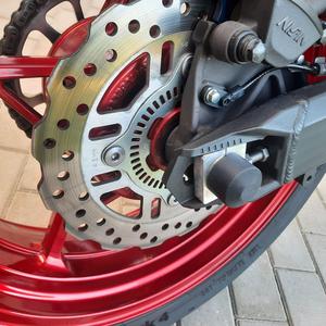 Kawasaki Z900 axle cover