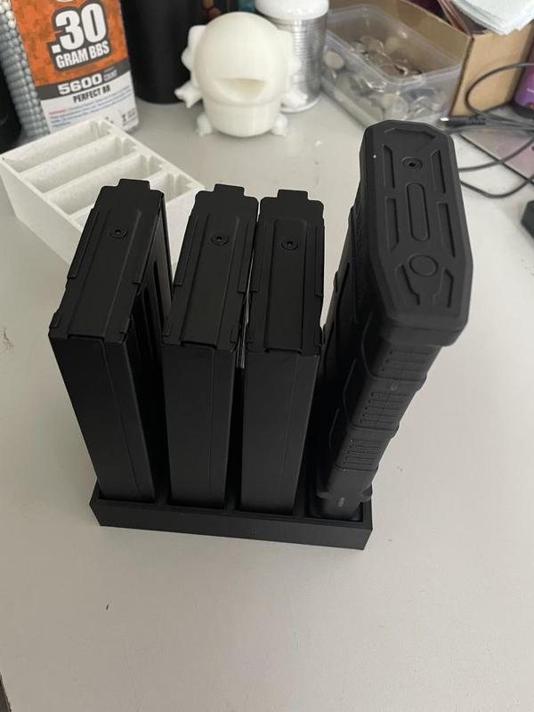 SR25 Mag Holder