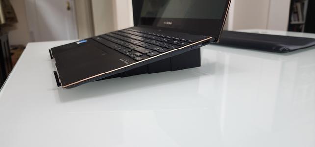 Telescoping Laptop Stand