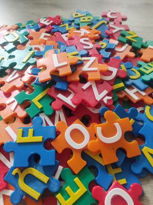 Lietuviška abėcėlė ,,delionė'' Lithuanian alphabet puzzle