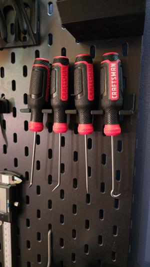 Skadis Craftsman Pick Holder