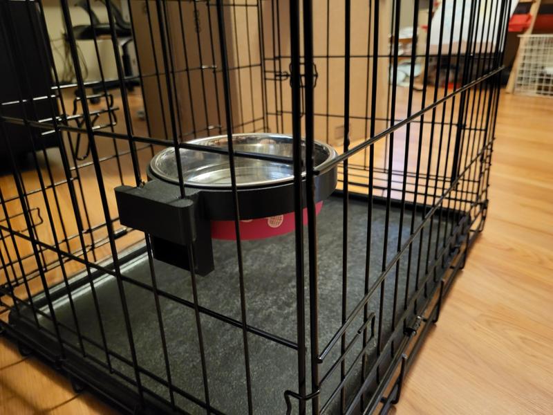Crate-mounted Water/Food Bowl