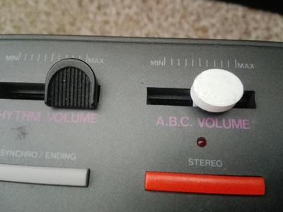 Tomphsonic t-33 keyboard button