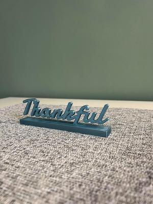 Lettering "Thankful"
