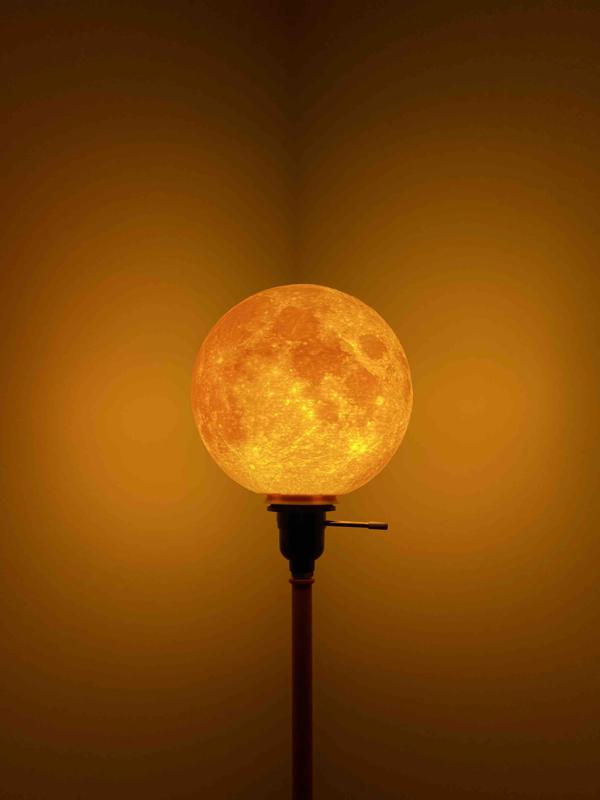 Cap with Embedded Nut for Moon Lamp