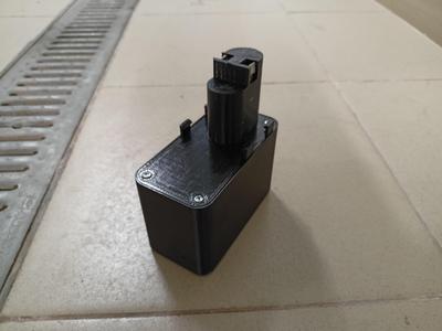 Bosch GSR 12V battery compartment