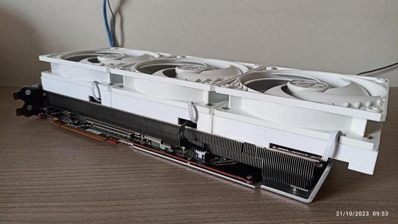 XFX Merc 310 RX79000XT(X) Shroud Mod