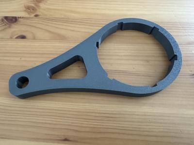 Water filter wrench