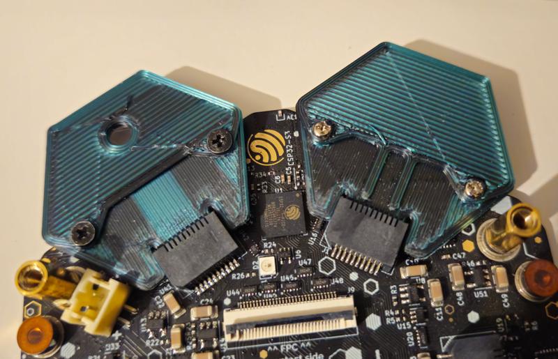 EMFCamp Tildagon Hexpansion Base - Robust Screw Mount