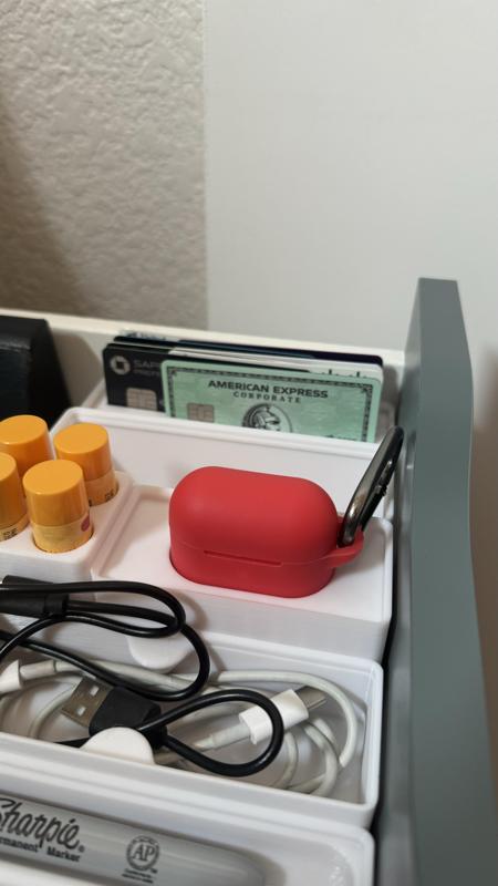 Gridfinity Airpods with case holder