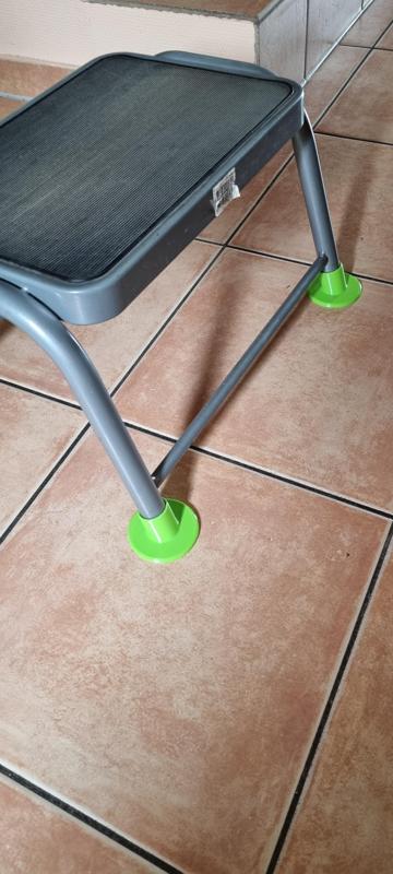 New feet for Caravan Stair