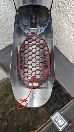 Ersatzsieb für Regenrohrklappe 87mm.