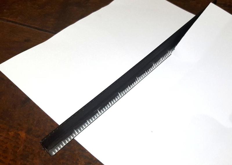 Straight-edge Ruler for tearing paper