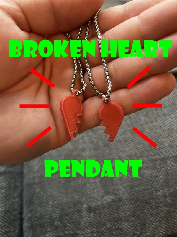 Přivesek ve tvaru zlomeneho srdce