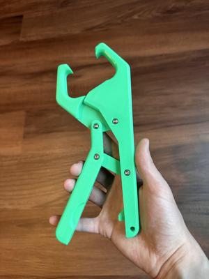 Fish Lip-Gripper - Save your thumbs from sharp teeth!