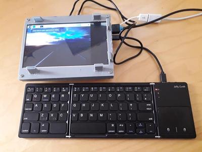 Raspberry Pi Screen/Keyboard/Cable Workstation