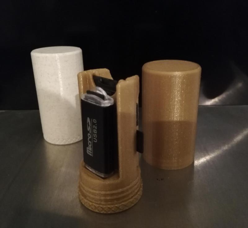 MIcro SD + USB +MC adapter portable holder