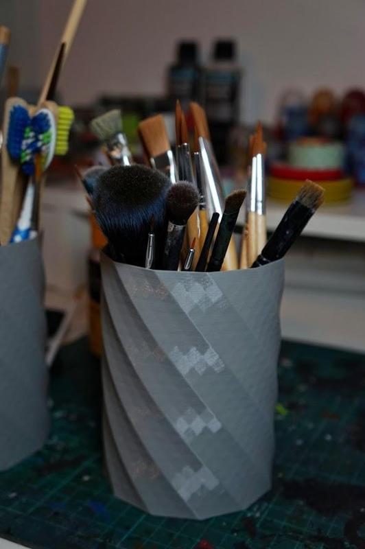 Paint Brush Pot (Vase Mode)