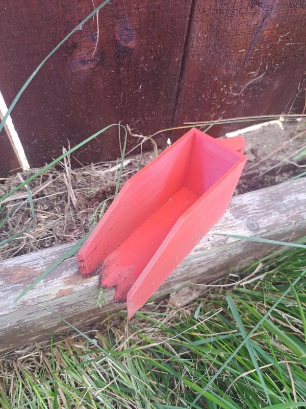 Mini shovel for cleaning 50mm profiles