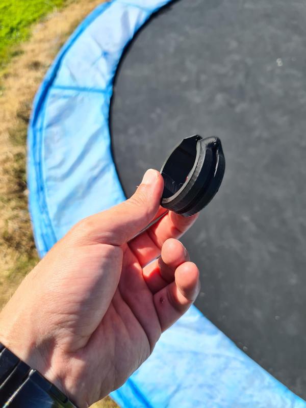 Trampoline buffer clamp