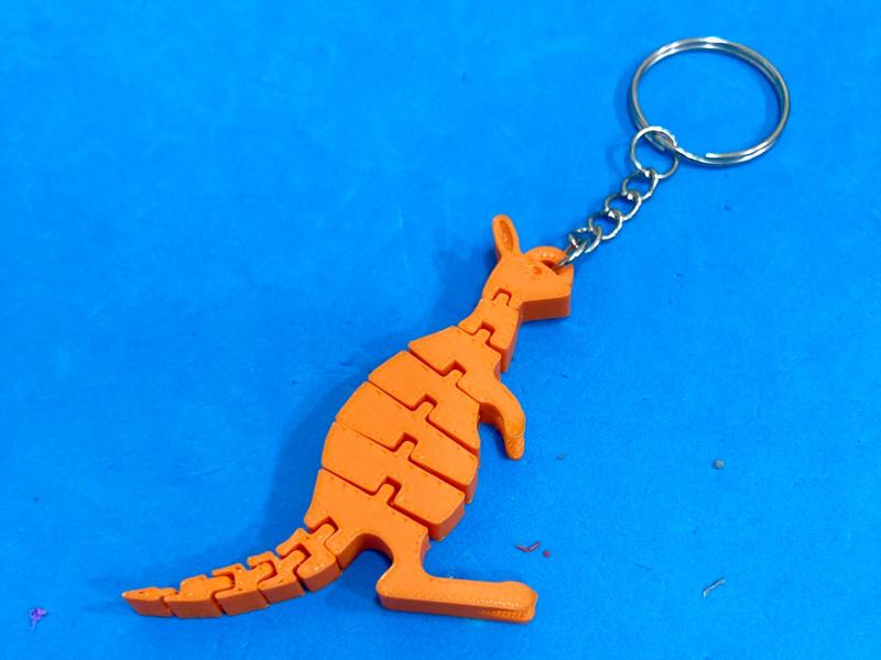 Articulated kangaroo keychain / Llavero canguro