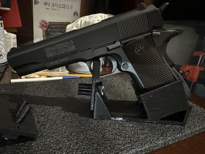 Gun Stand - Adjustable