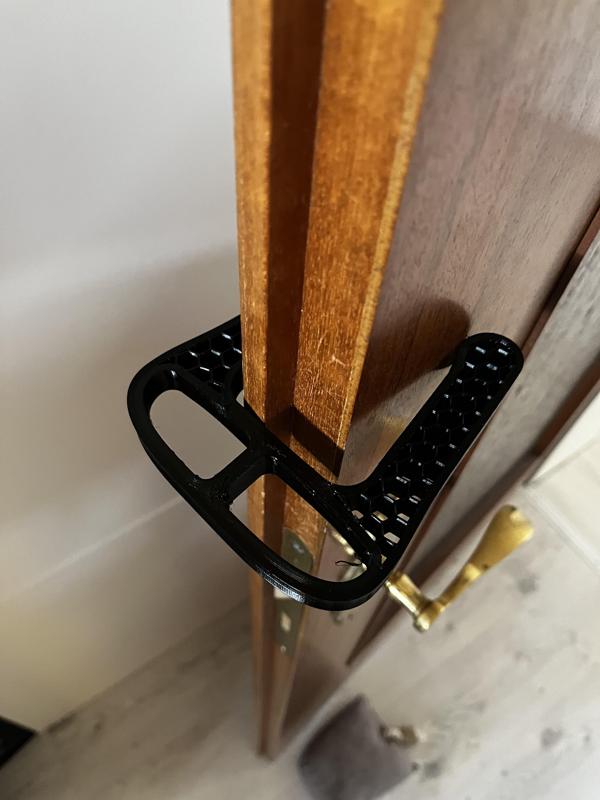 Universal doorstopper