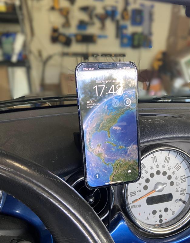 Mini Cooper R50, R52 and R53 Phone Holder