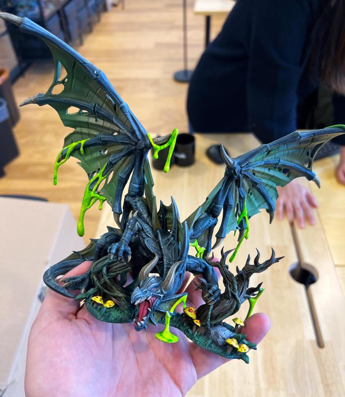 Belevon, Swamp Black Dragon (Pre-Supported)