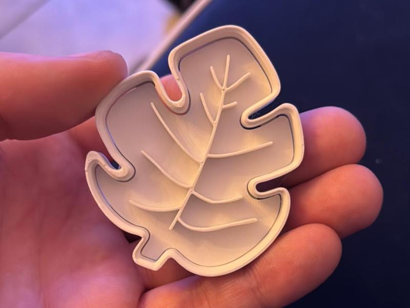 savanna leaf cookie cutter