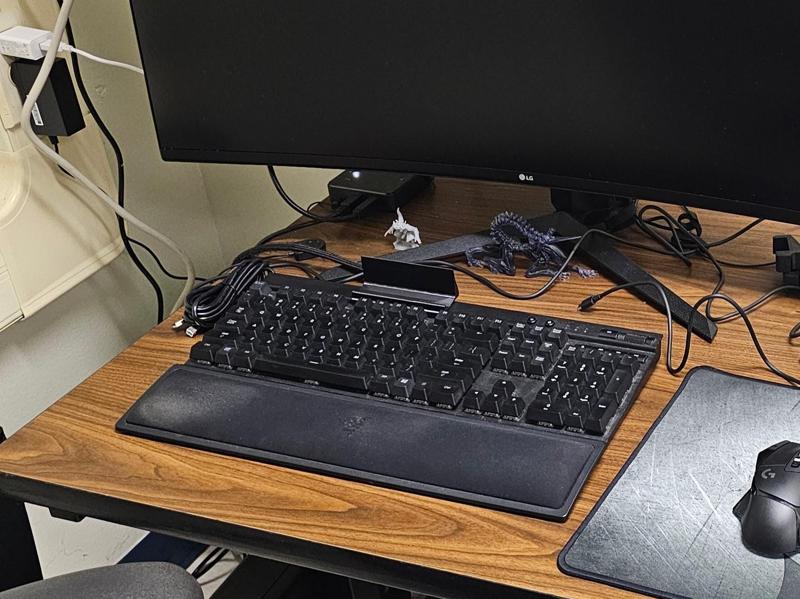 Corsair K70 Phone and Tablet Stand