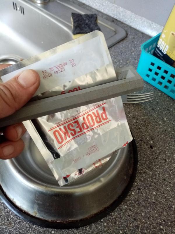 Dogs and cats food (pockets) extruder