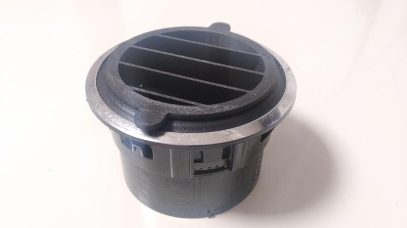 Dacia Dokker - mřížka topení