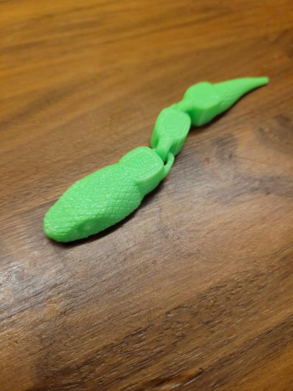 Articulated snake fidget toy