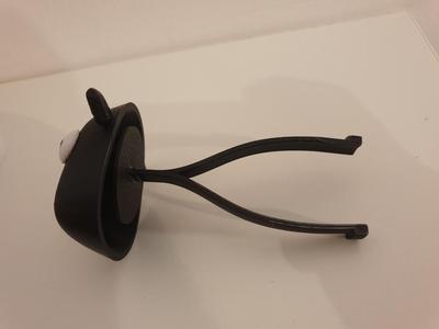 Improved backplate for spare toilet roll holder