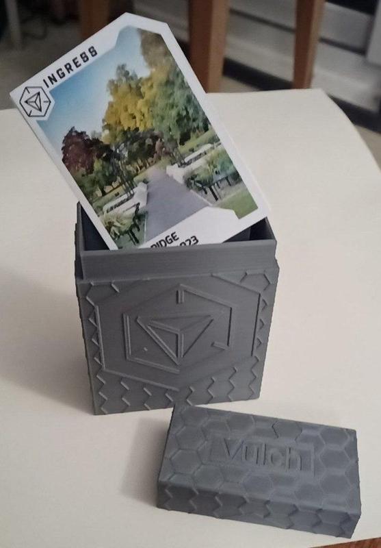 Ingress Themed Deckbox