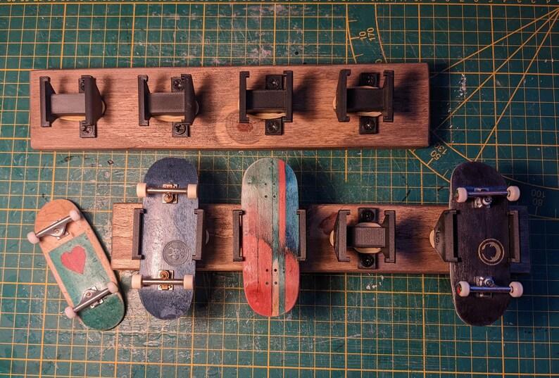 Fingerboard deck wall mount