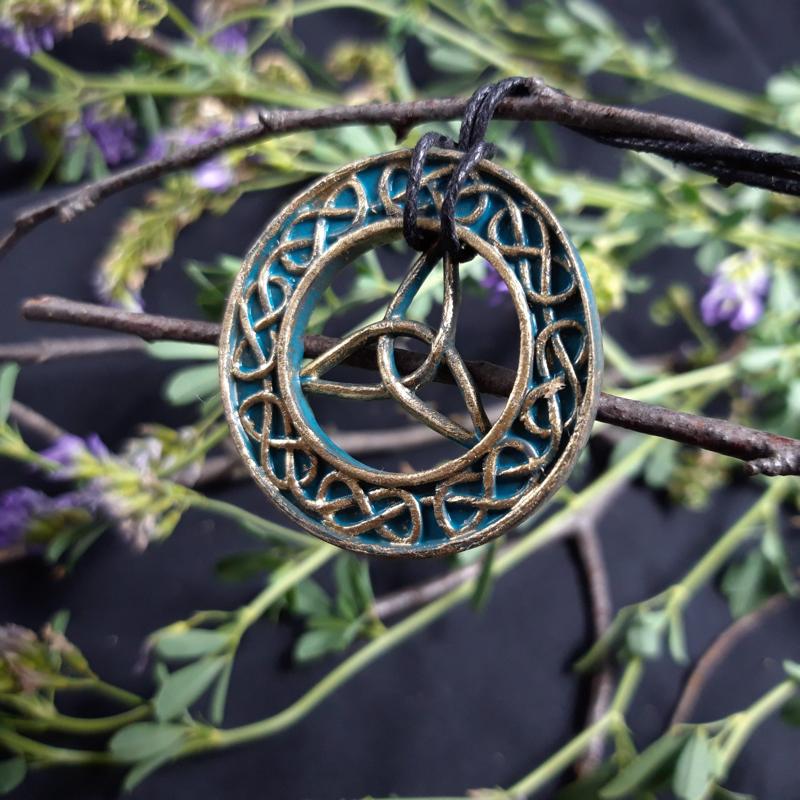 Celtic Triquerta Amulet
