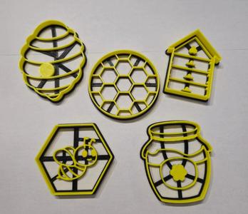 Bee/honeycomb cookie cutter