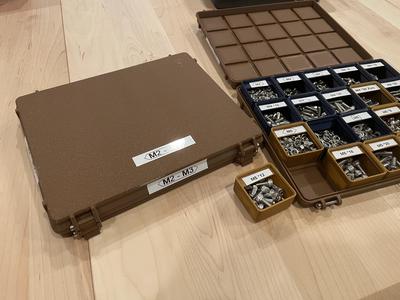 Rugged-ish Gridfinity Box Short 4x5x3 - Parametric