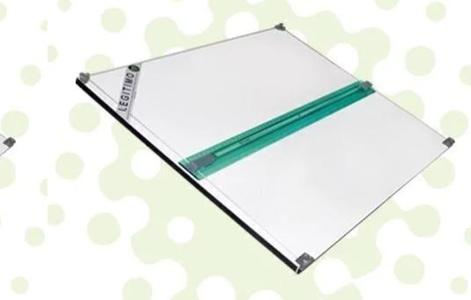 esquinero superior tablero de dibujo tecnico