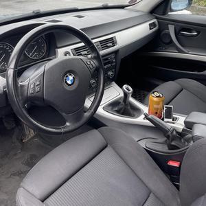 E90 66mm Cupholder with iPod Nano (7th) mount